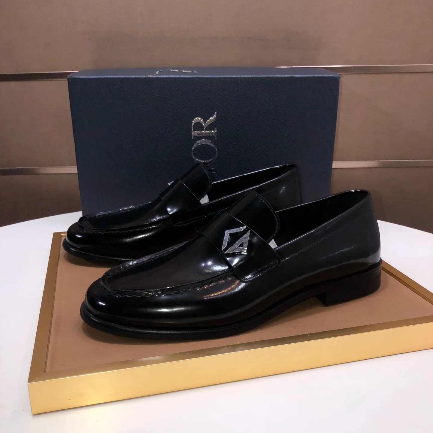 Men's shoes 💰580💰[Dior] (water-dyed cowhide lining) Dior original 1:1 high-quality factory, imported original materials, imported raw cowhide, water-dyed cowhide lining, original TPU outsole, code number: 39-44 (45 customized)